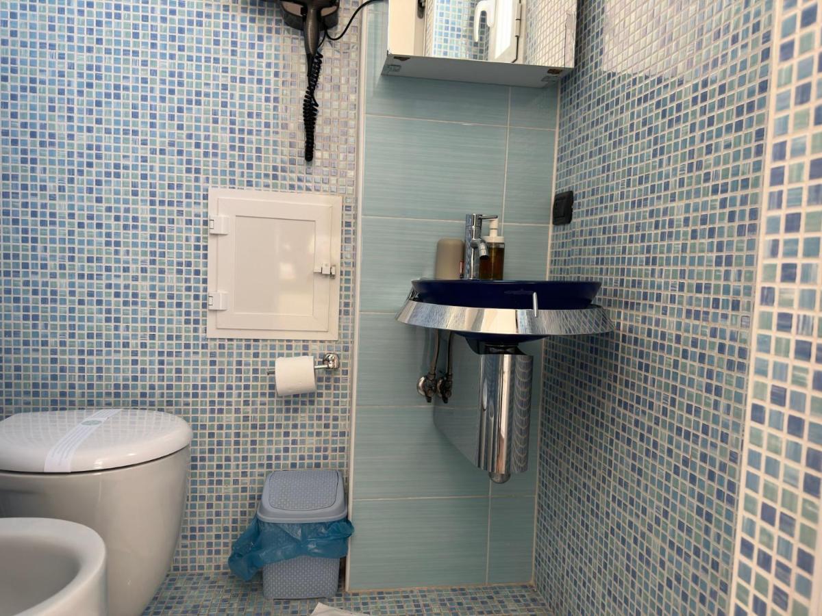 Cconforthotels Appartamento Skyline Bari Extérieur photo